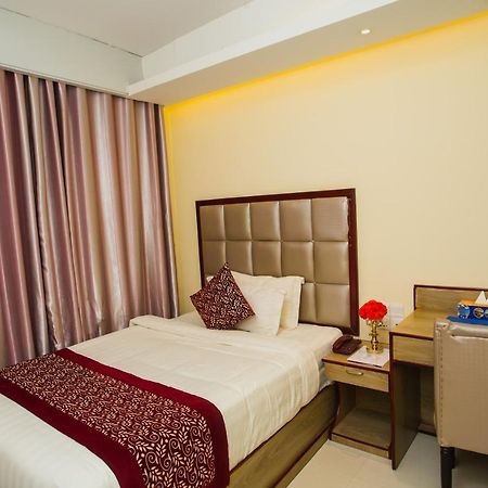 סילט Hotel Mira Garden מראה חיצוני תמונה