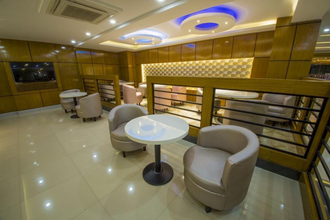 סילט Hotel Mira Garden מראה חיצוני תמונה