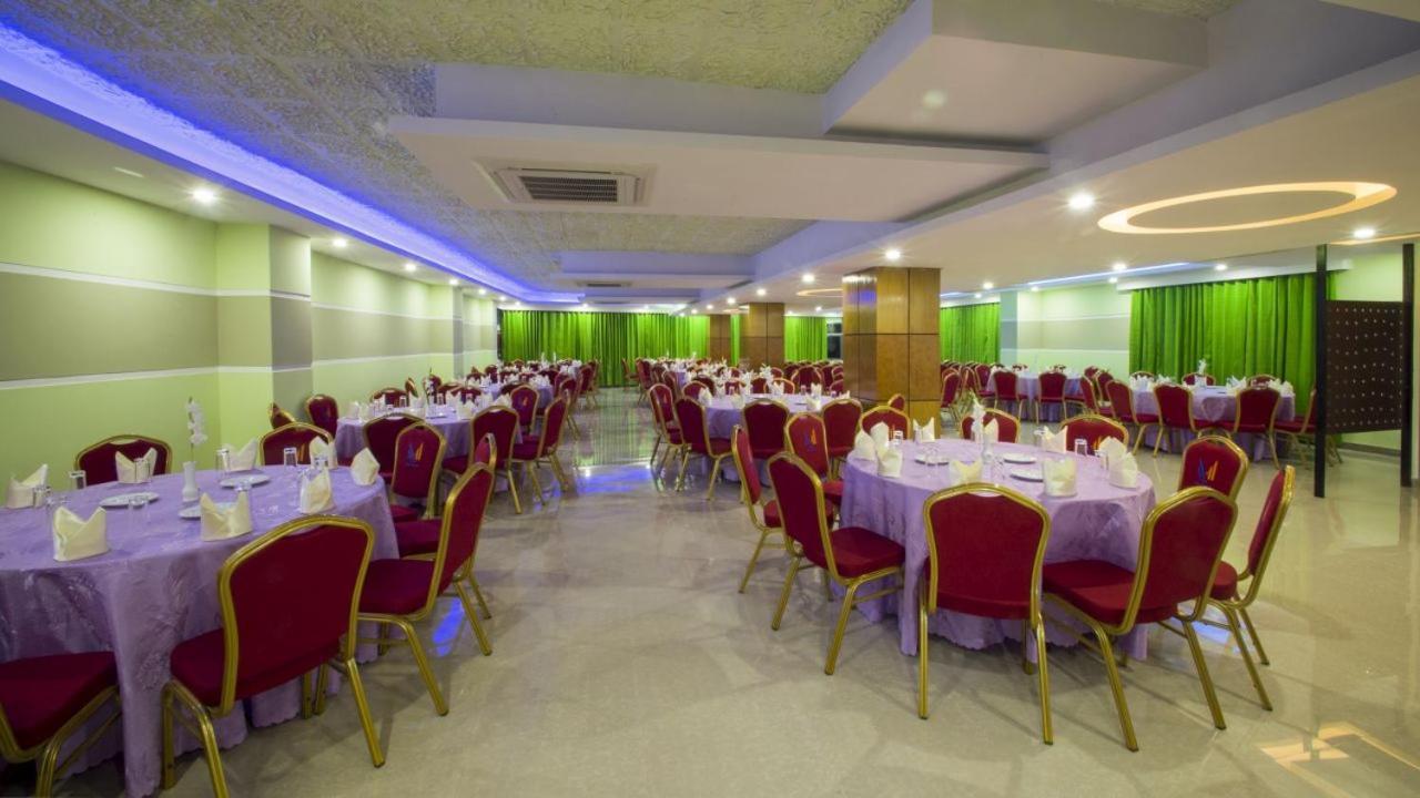 סילט Hotel Mira Garden מראה חיצוני תמונה