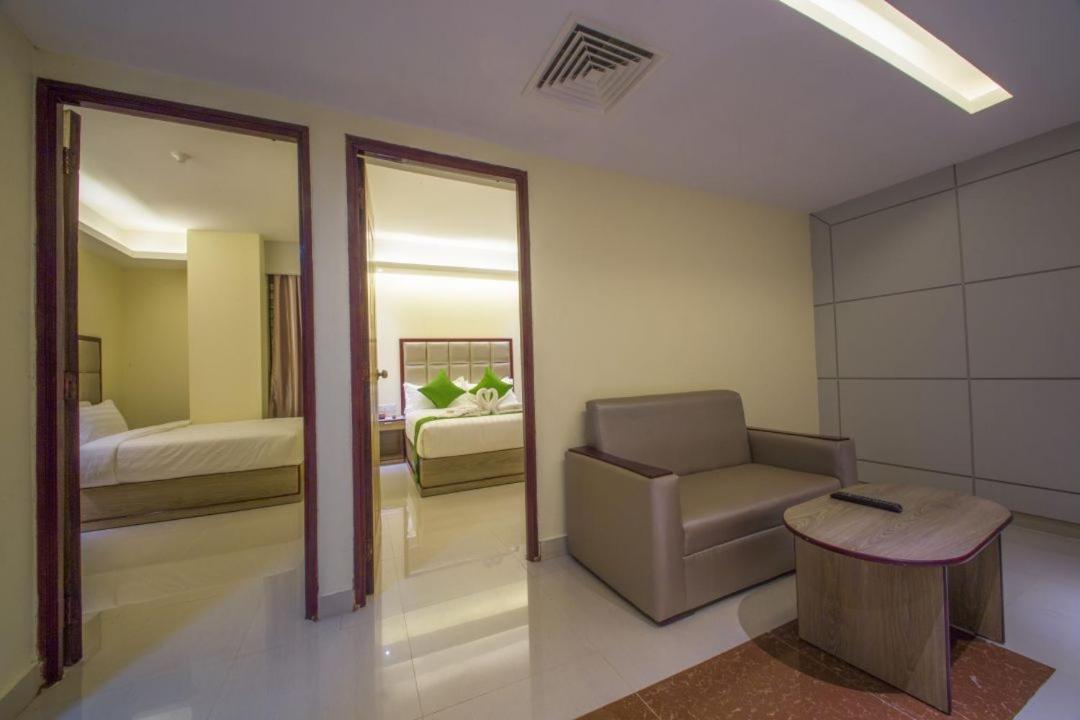 סילט Hotel Mira Garden מראה חיצוני תמונה