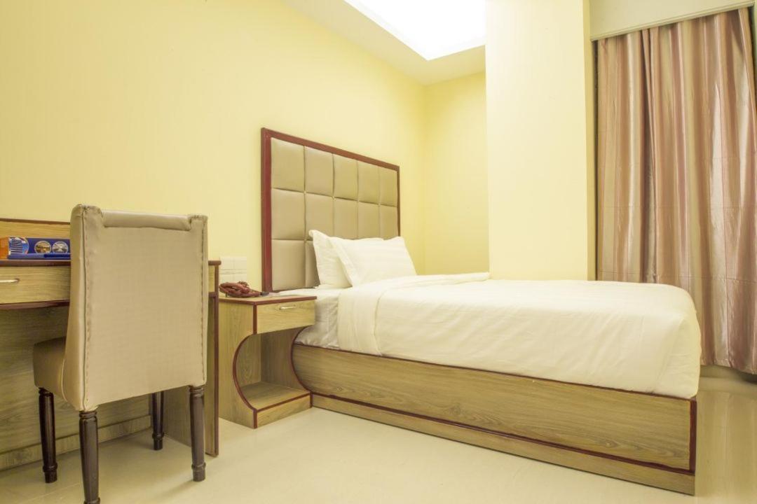 סילט Hotel Mira Garden מראה חיצוני תמונה