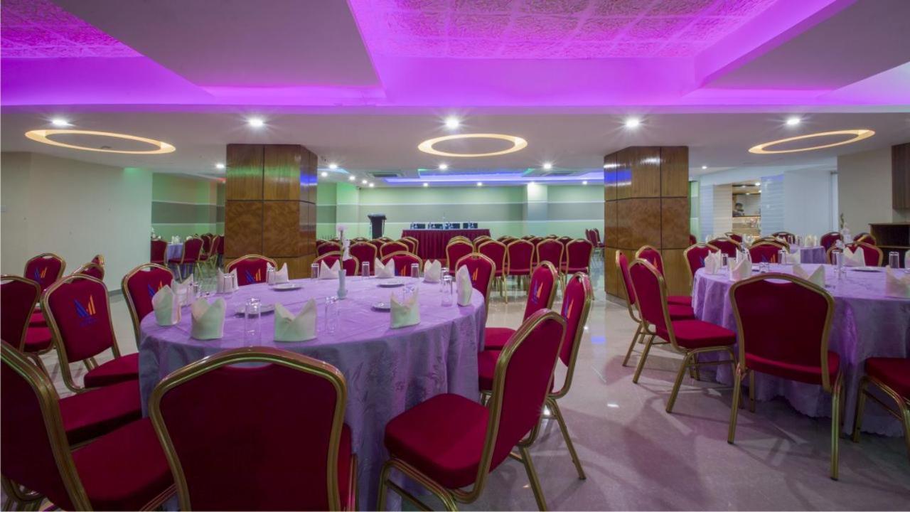 סילט Hotel Mira Garden מראה חיצוני תמונה