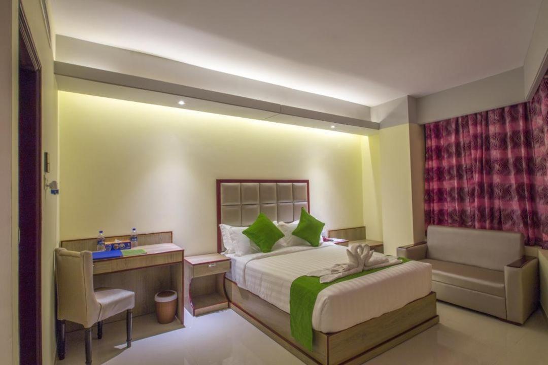 סילט Hotel Mira Garden מראה חיצוני תמונה
