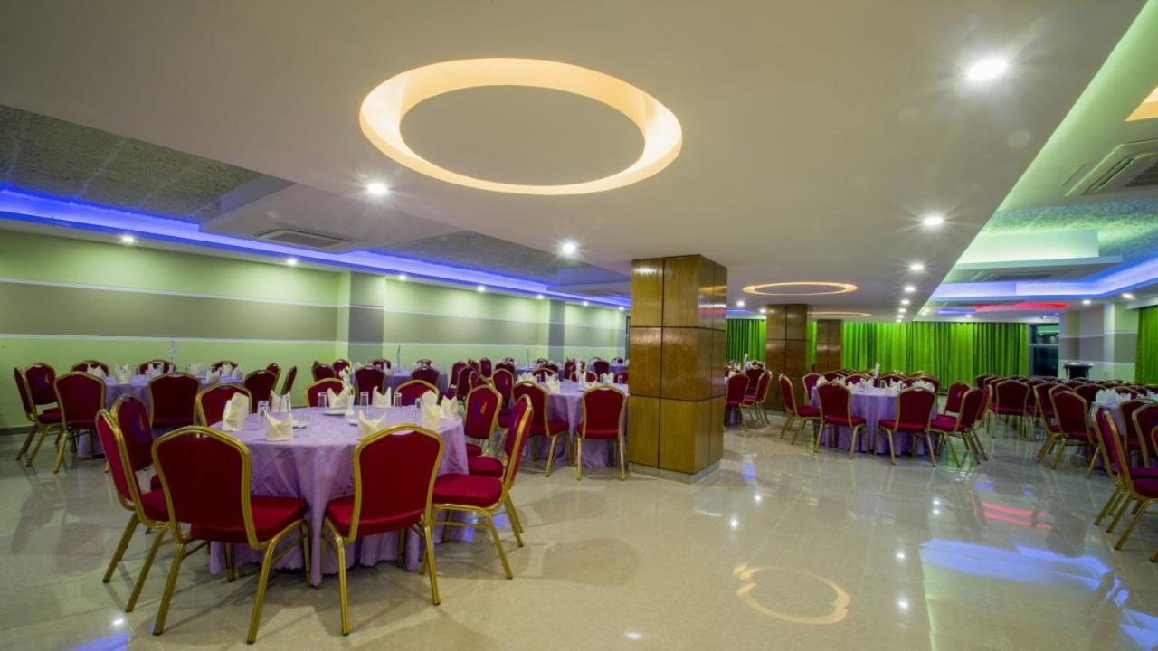 סילט Hotel Mira Garden מראה חיצוני תמונה